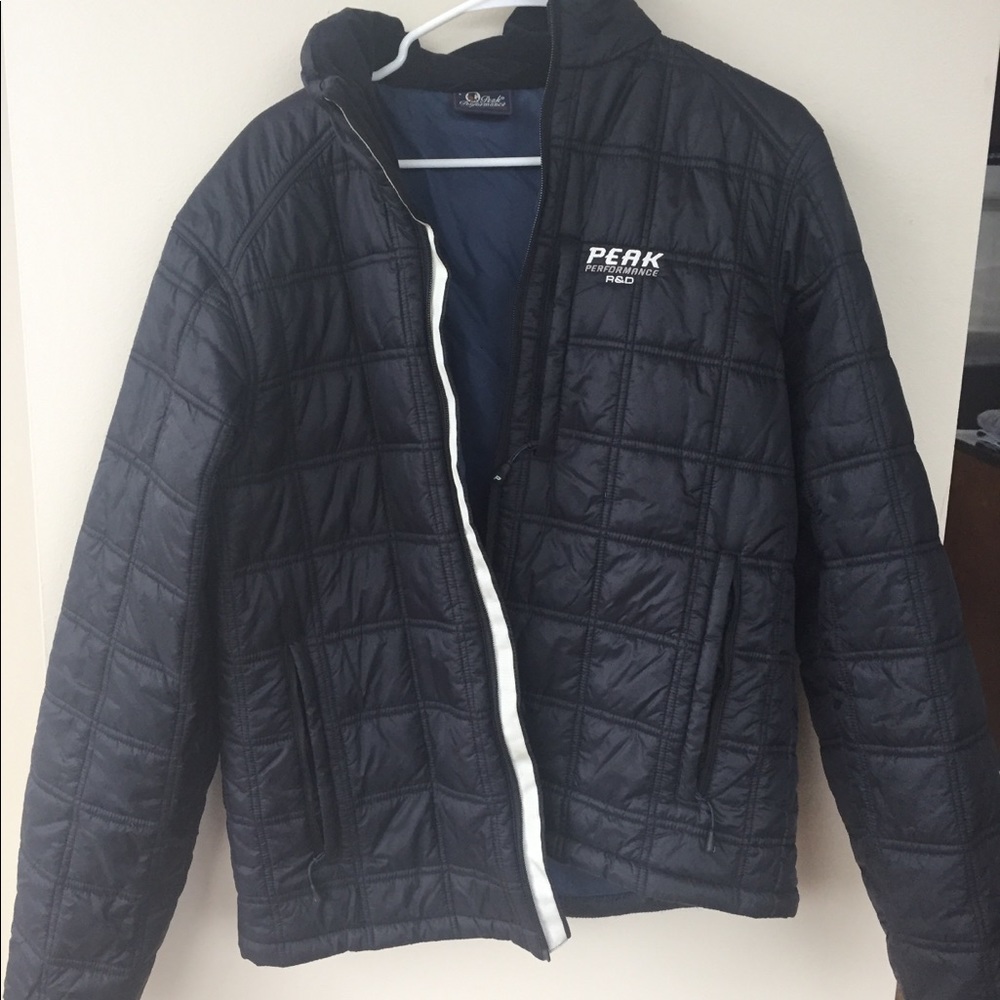 Peak Performance Black Coat